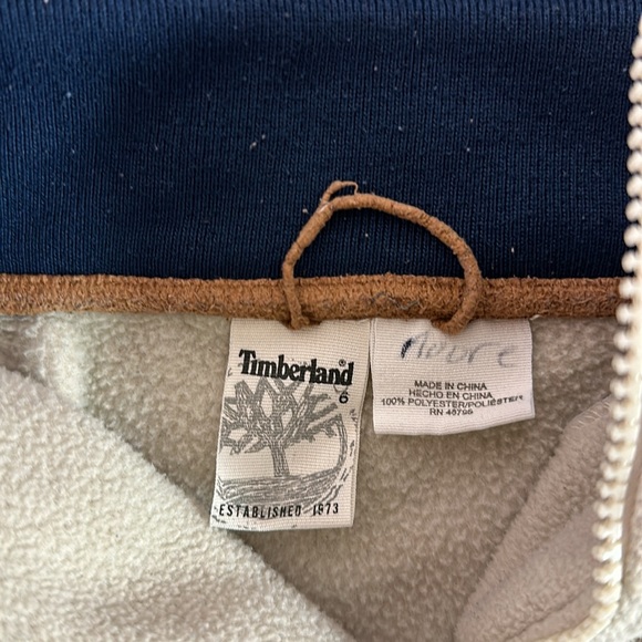 Boys size 6 Timberland sweater. - Picture 3 of 3